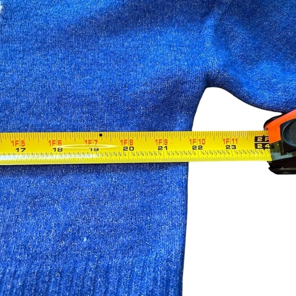 A177- Blue cropped sweater with embroidered yin yang design #cropped sweater - Picture 4 of 6